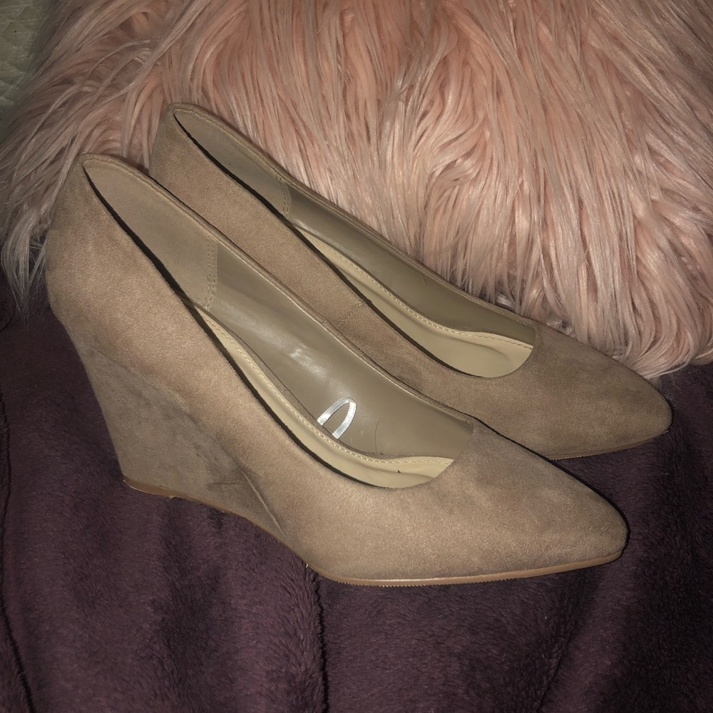 Nude wedges!!! SUPER COMFORTABLE!!